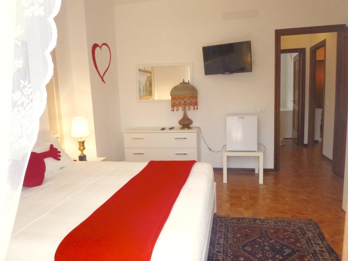 I Love Pietra Ligure Buitenkant foto