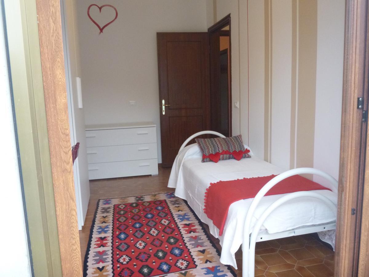 I Love Pietra Ligure Buitenkant foto