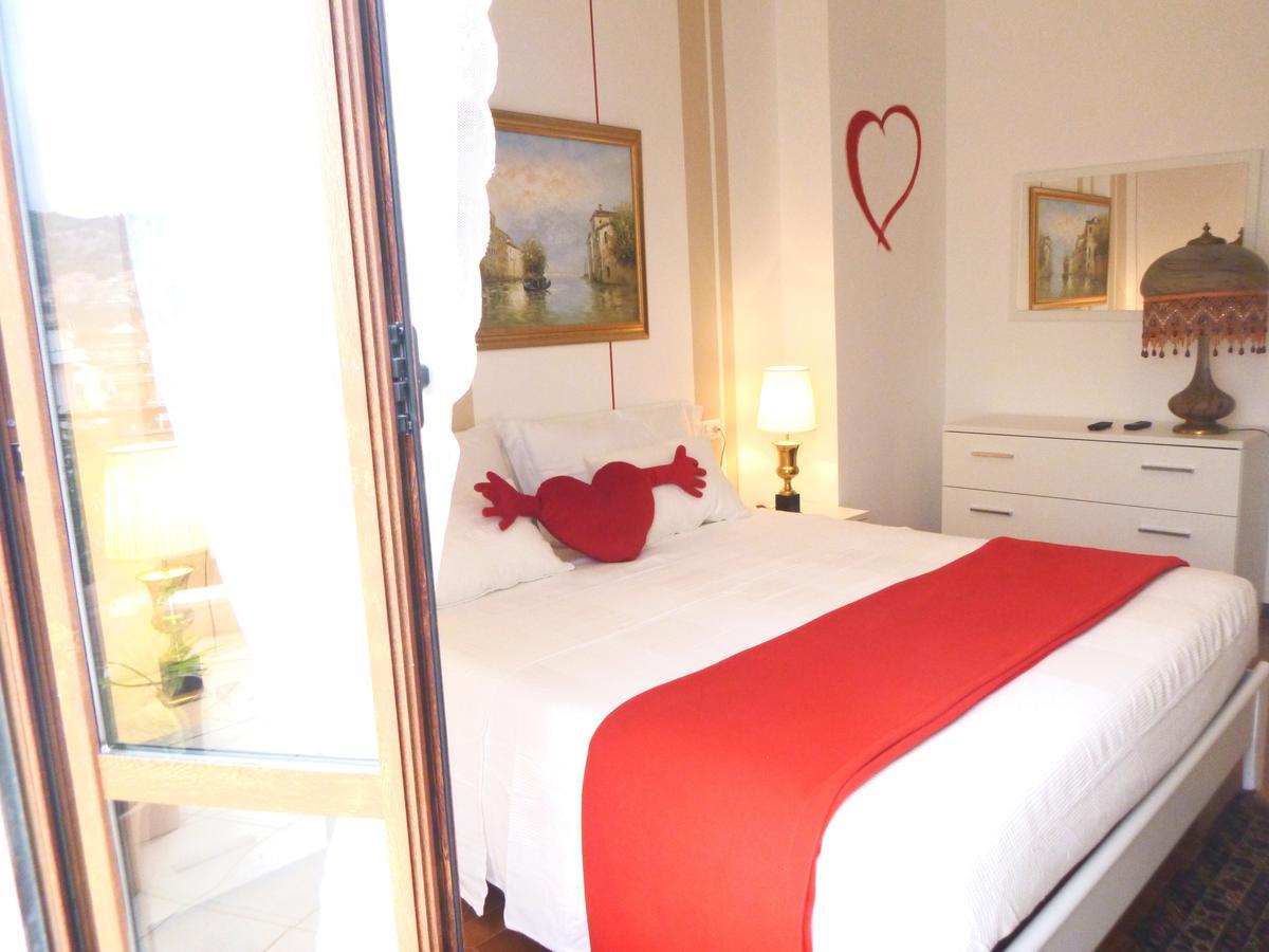 I Love Pietra Ligure Buitenkant foto
