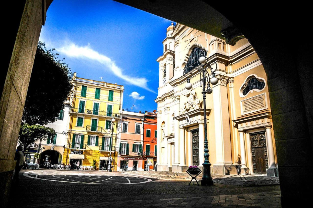 I Love Pietra Ligure Buitenkant foto